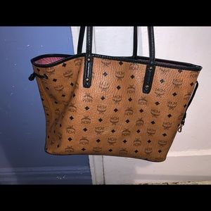 Mcm Medium reversible Tote